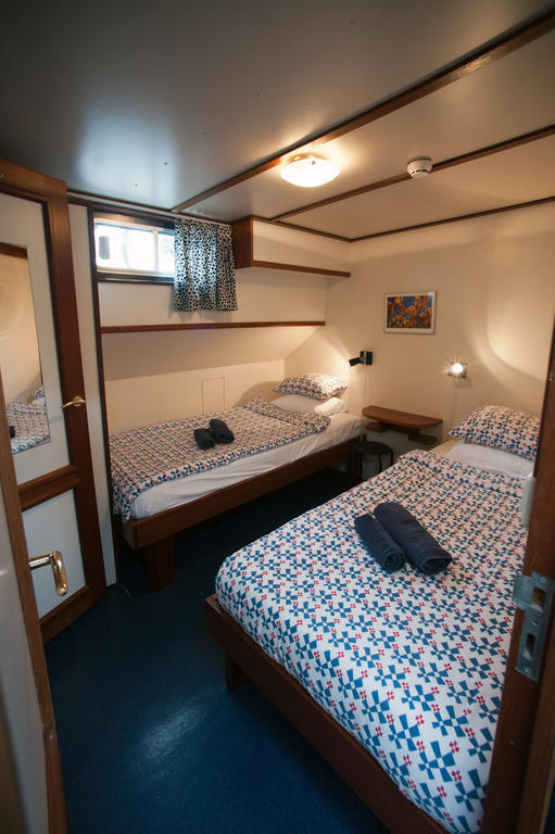 Hotelboot Sarah أمستردام الغرفة الصورة