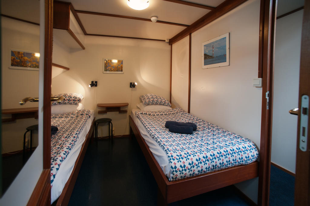 Hotelboot Sarah أمستردام الغرفة الصورة