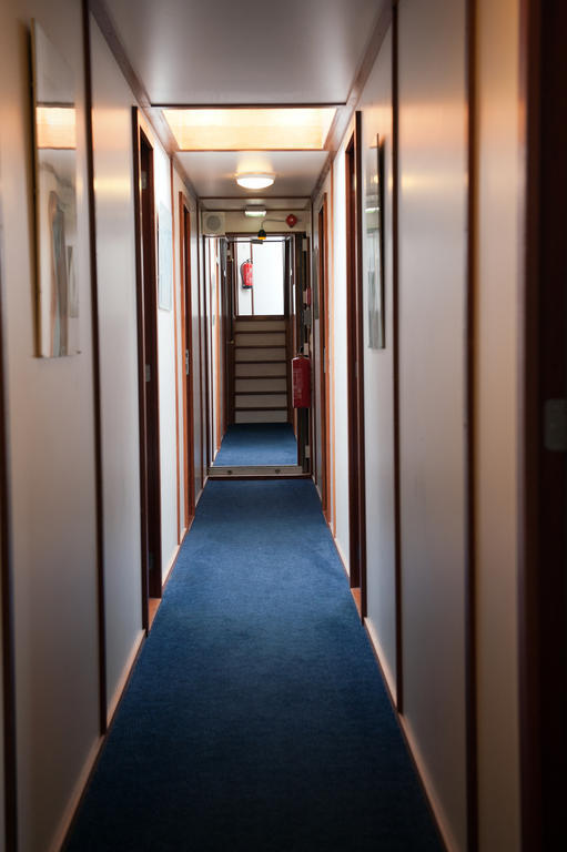 Hotelboot Sarah أمستردام الغرفة الصورة